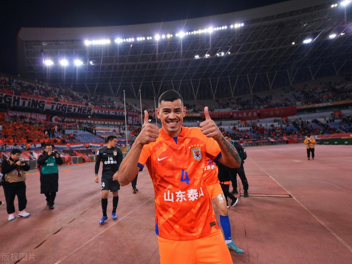 雷竞技登录 -赛后体能课后，新疆广汇官宣签约备战亚冠，震撼外界，更衣室氛围转暖 