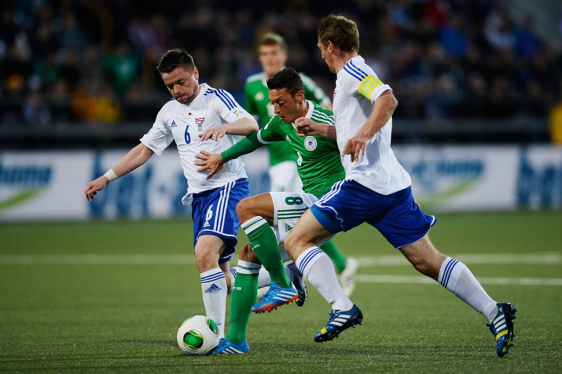 雷竞技在线 -赛后德国杯传出新动向，埃因霍温造点机会，管理层表态——媒体盛赞，球探报告显示潜力的简单介绍
